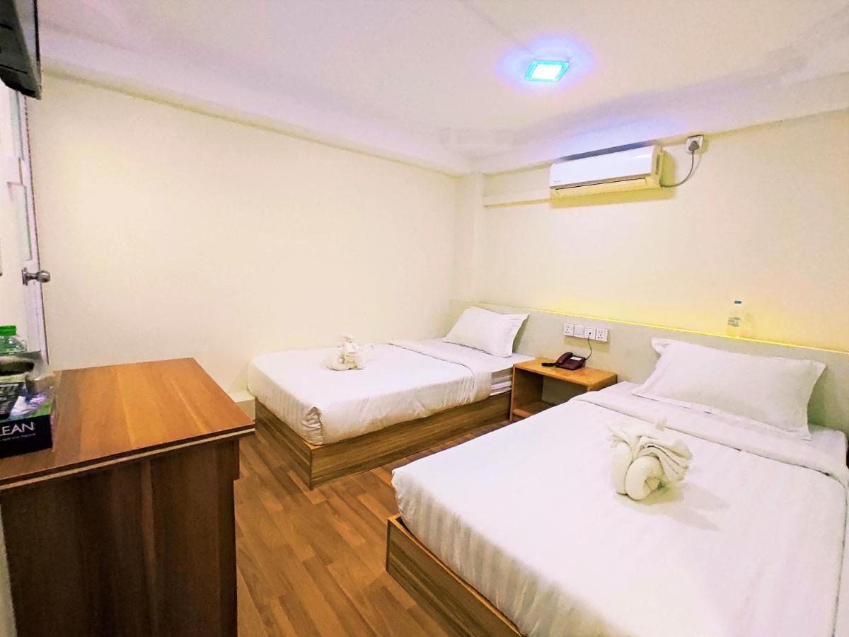 November Hostel Yangon Dış mekan fotoğraf