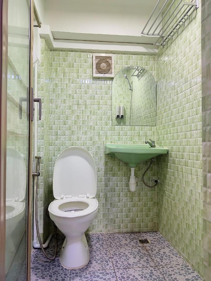 November Hostel Yangon Dış mekan fotoğraf