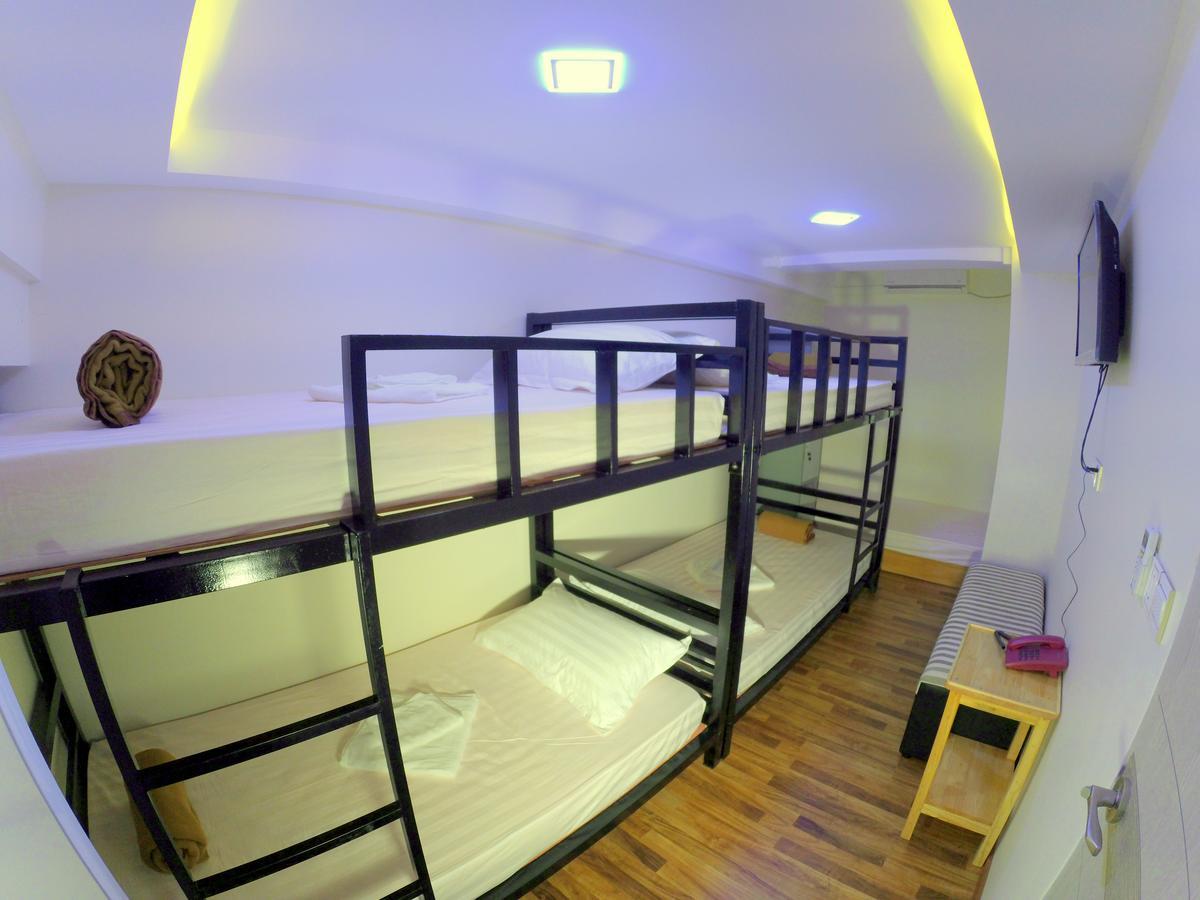 November Hostel Yangon Dış mekan fotoğraf
